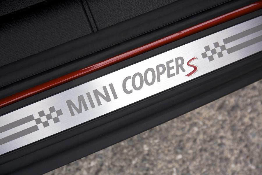  Mini Paceman Cooper S 2013 года  (UK) (фото 28 из 177)